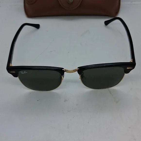 NWOT Ray Ban Black Sunglasses. s-l400.jpg main image 3